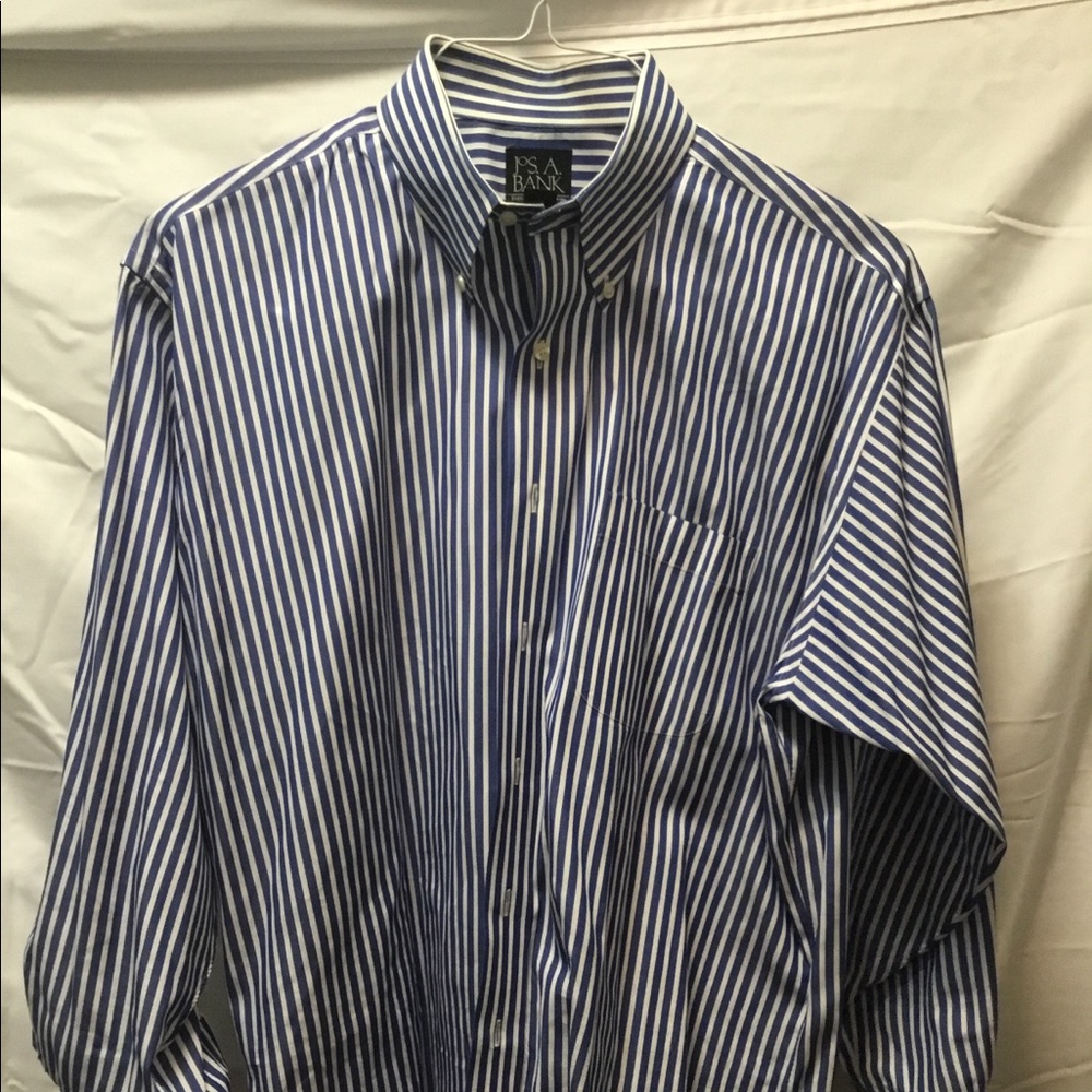 Jos A Bank EUC dress shirt sz 16/ 33 sleeves